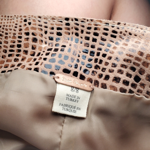 Free people lambs leather alligator prnt midi skir - Picture 5 of 9